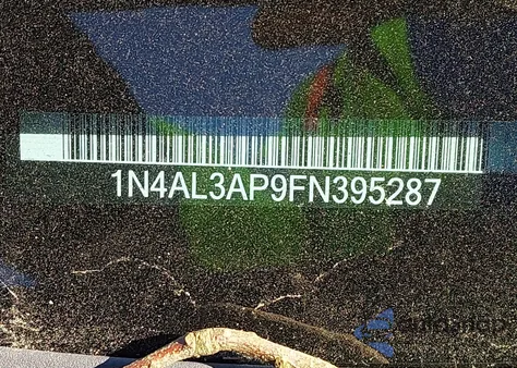 2015 Nissan Altima 2.5 S z USA, uszkodzony, nr VIN 1N4AL3AP9FN395287